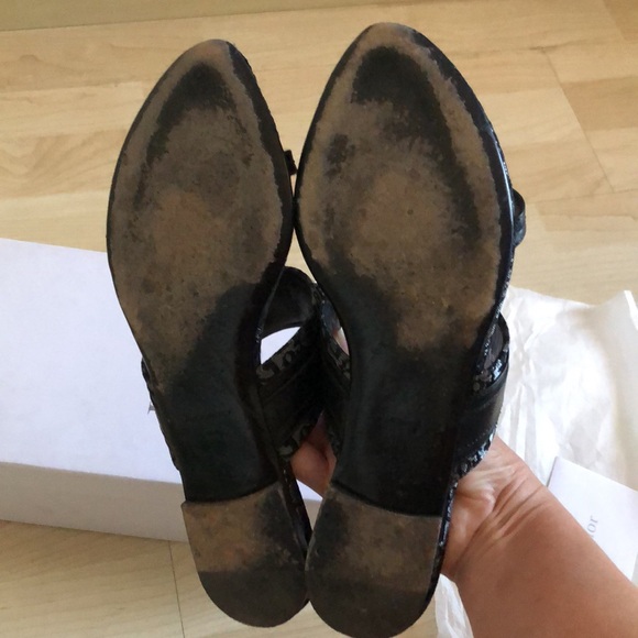 Dior Button Flat T Strap Slides - Picture 5 of 15